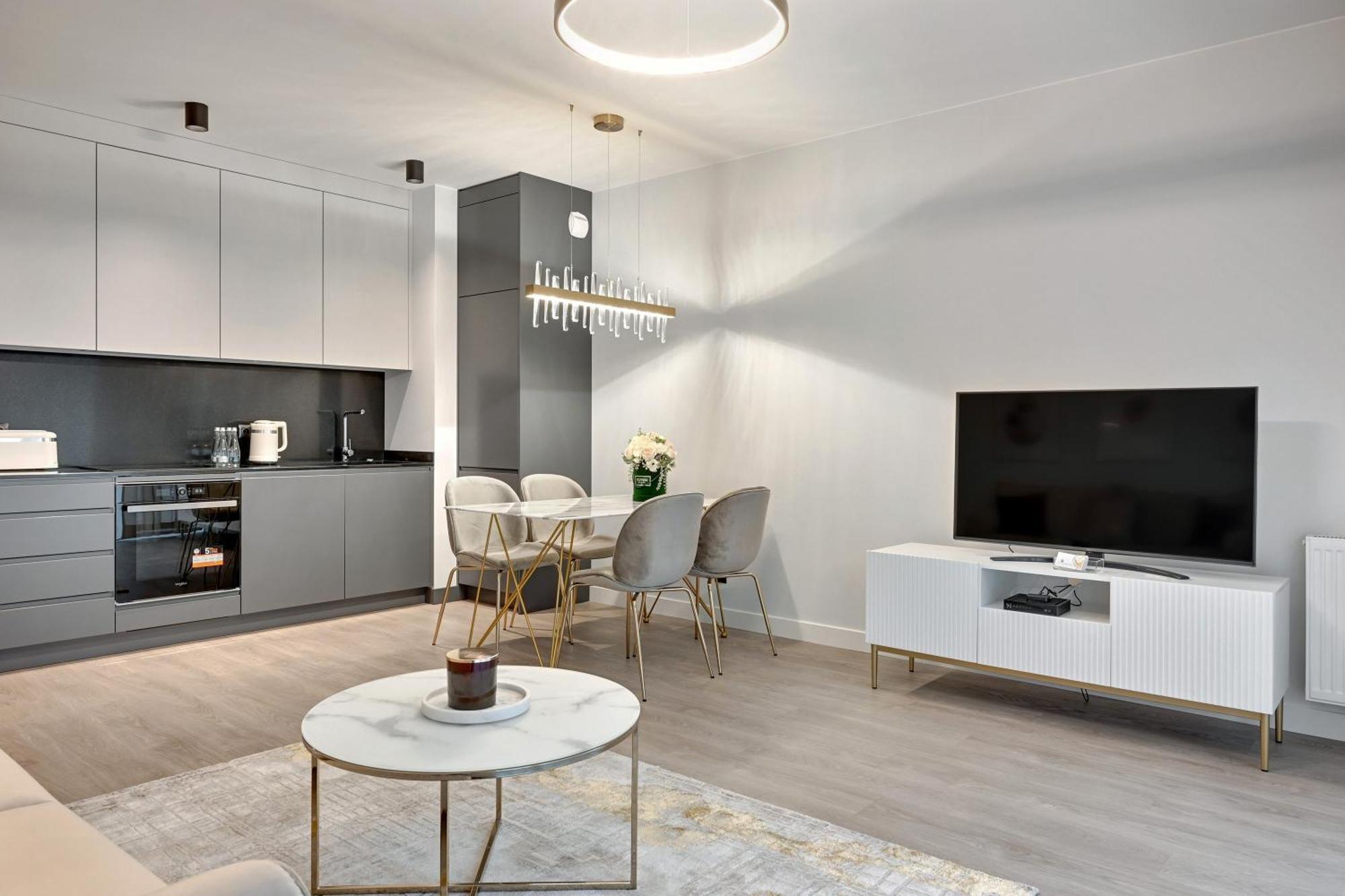 Scala City Center Premium Apartments With Parking By Lion Apartments Danzica Esterno foto